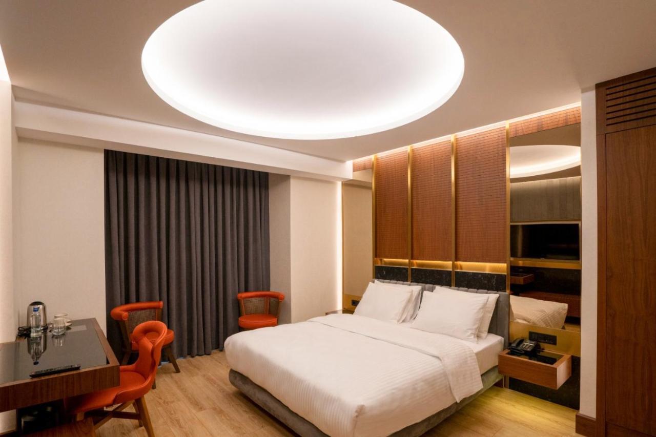Henna Hotel Istanbul Exteriör bild