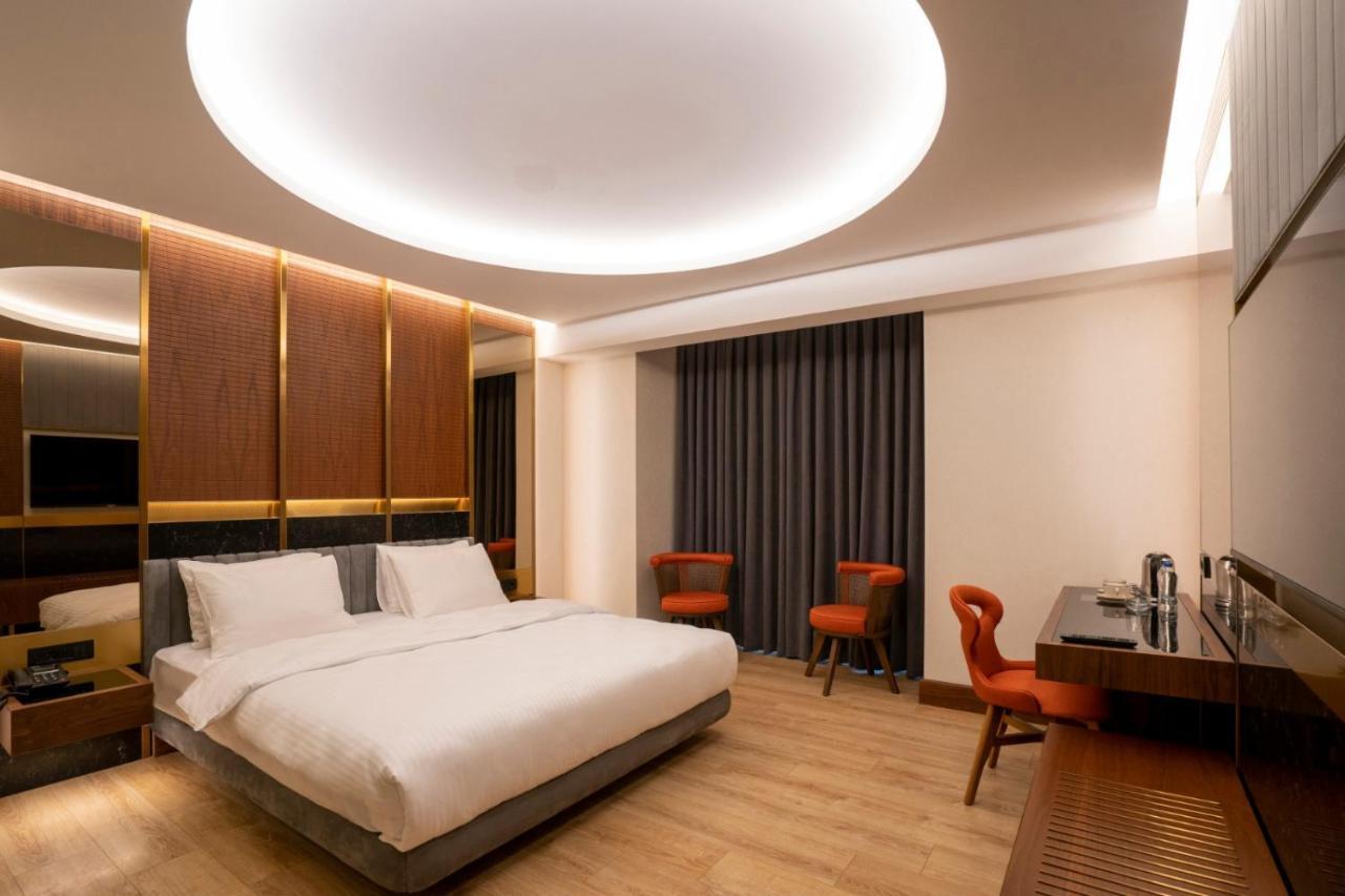 Henna Hotel Istanbul Exteriör bild
