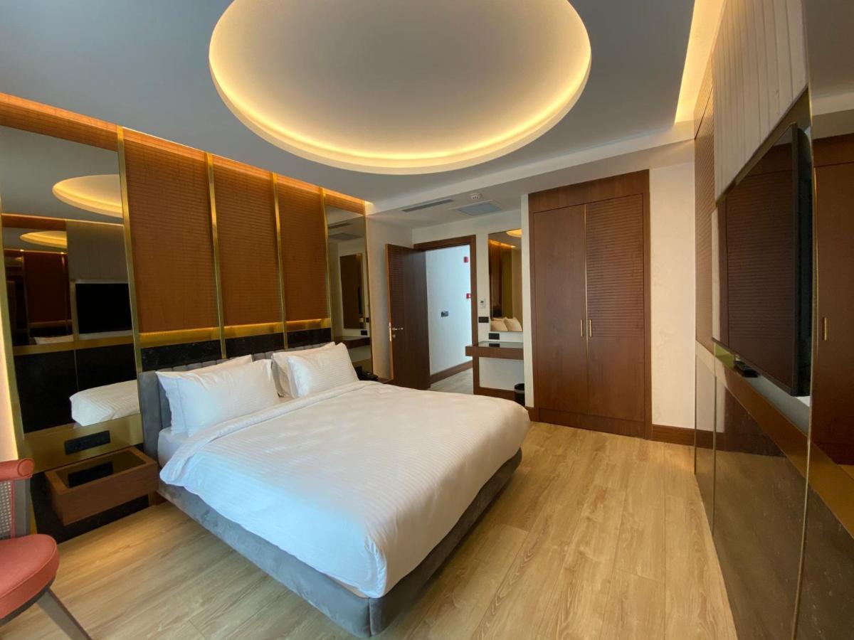 Henna Hotel Istanbul Exteriör bild