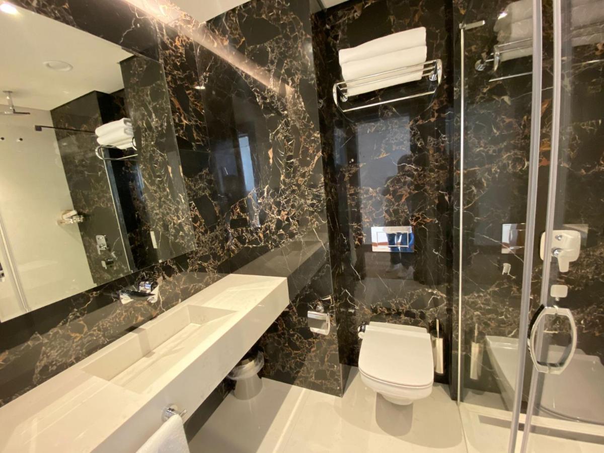 Henna Hotel Istanbul Exteriör bild